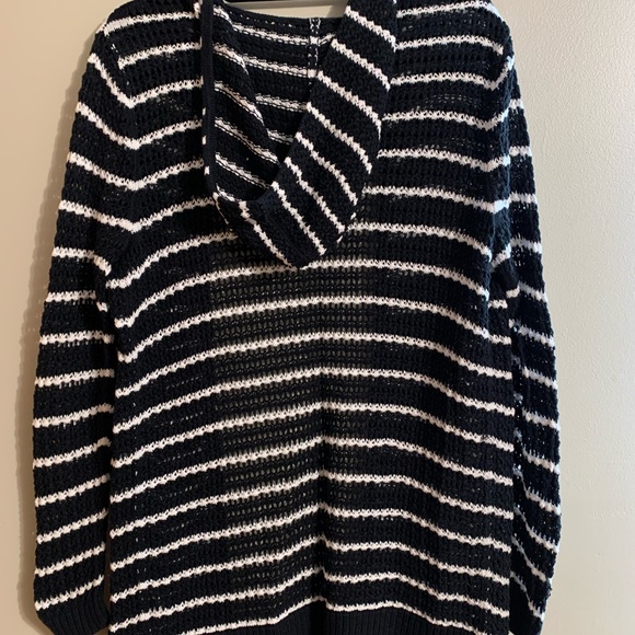 EUC Gap Sz S black/white striped, hooded, lightweight cardigan tunic sweater. - Picture 3 of 3